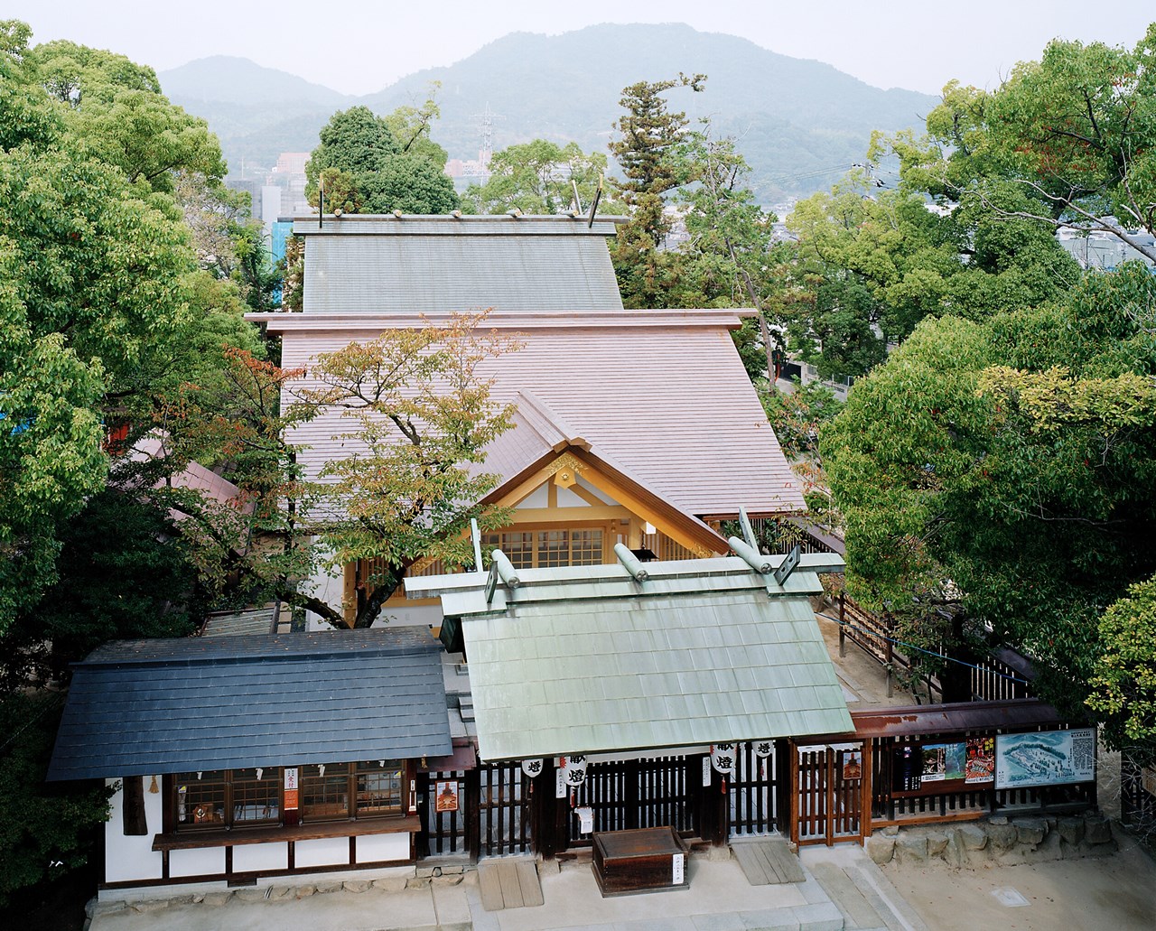 写真：安神社拝殿