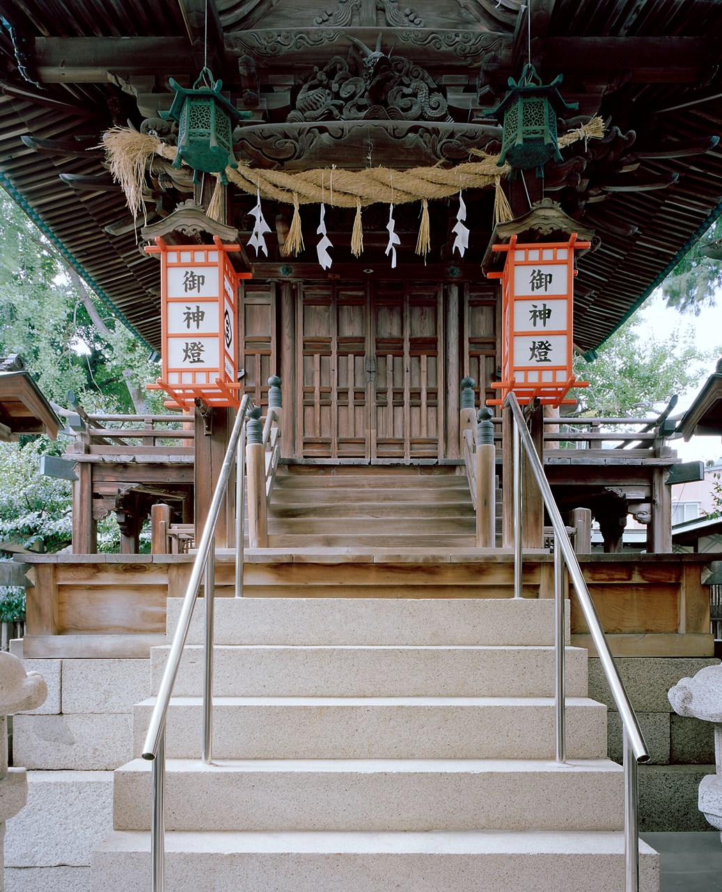 写真：宇津神社本殿及び拝殿