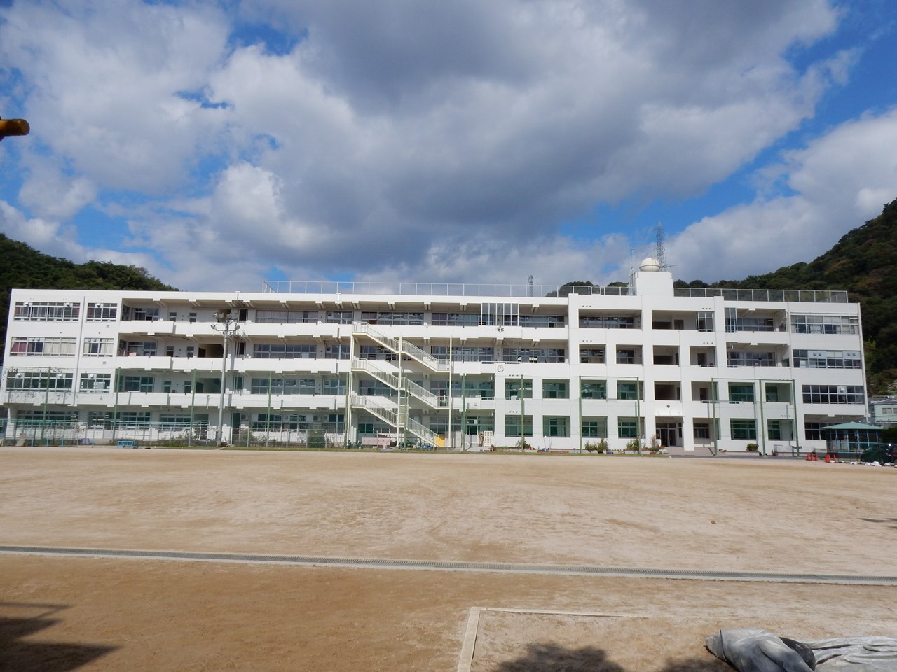 写真：広島市立楠那小学校