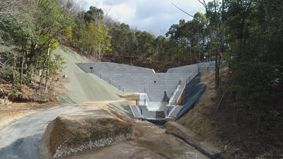 写真：広島西部山系301渓流砂防堰堤工事①