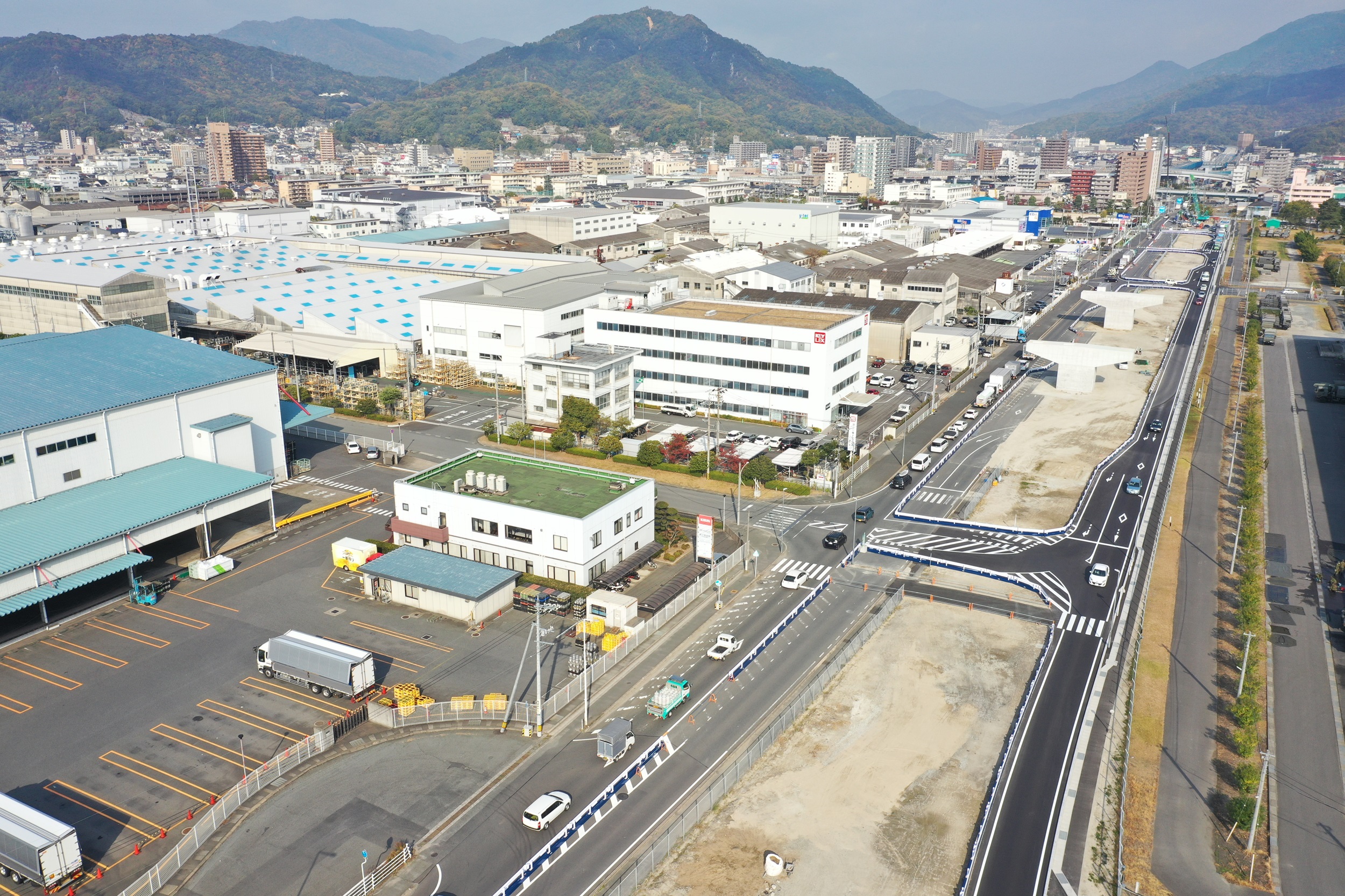 写真：令和２年度広島南道路明神高架橋第３下部工事