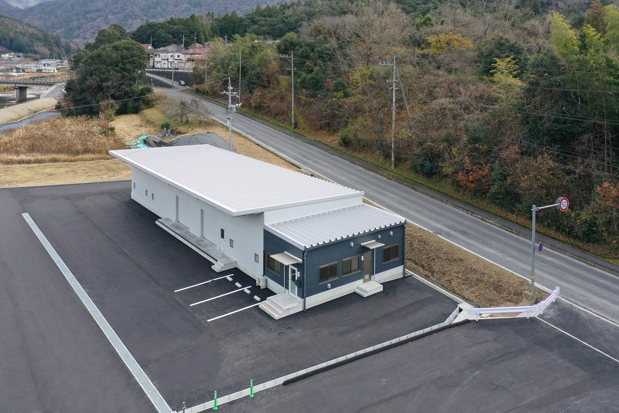 写真：株式会社ナカマル　白木倉庫