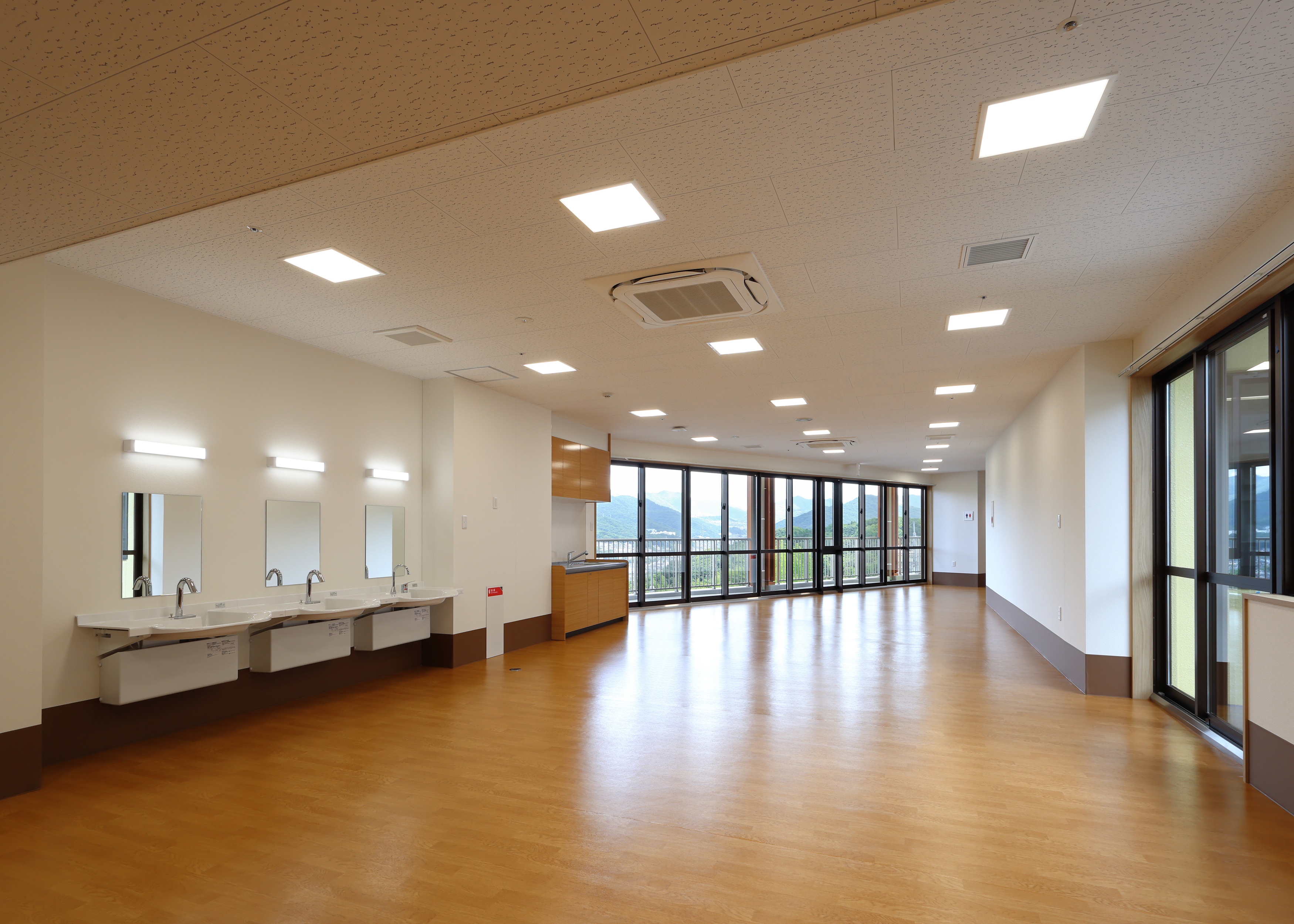 写真：社会福祉法人慈楽福祉会　瀬野川ホーム